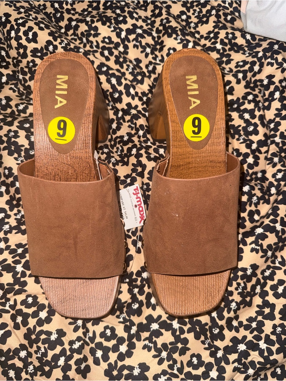 Mia Emmerie Platform Sandal